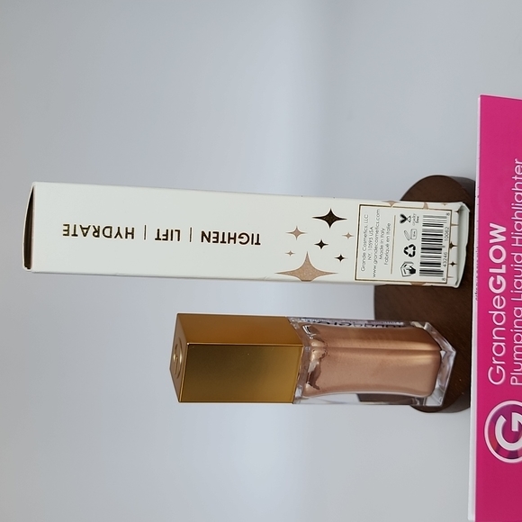 Grande Cosmetics Grande Glow Plumping Liquid Highlighter - French Pearl - Picture 7 of 11